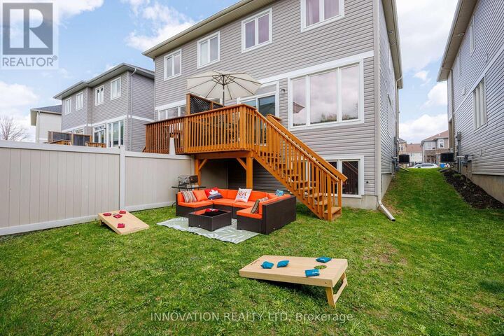 Property Photo:  207 Bert Hall Street  ON K7S 0H1 