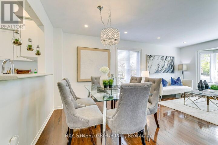 Property Photo:  25 Kingsbridge Garden Circle 2021  ON L5R 4B1 