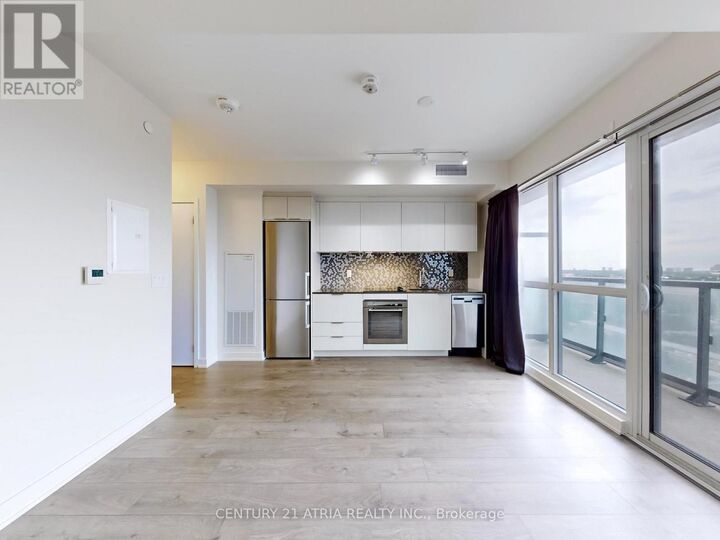 Property Photo:  2 Sonic Way 1609  ON M3C 0P2 