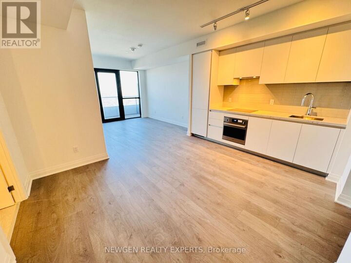 Property Photo:  4015 The Exchange 5611  ON L5B 1M7 