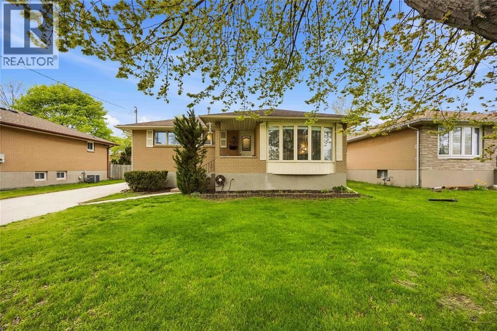 Property Photo: 1165 Pontiac Drive ON N7S 3A8