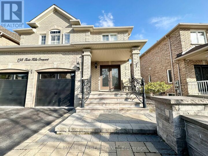 Property Photo:  194 Twin Hills Crescent  ON L4H 0H2 