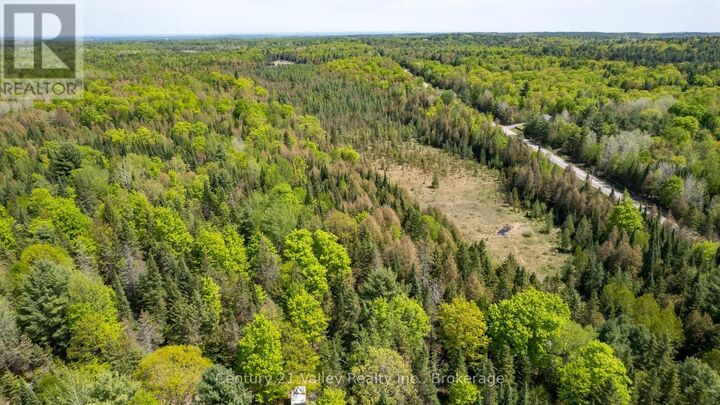 Property Photo:  1614 Pucker Street  ON K7V 3Z9 
