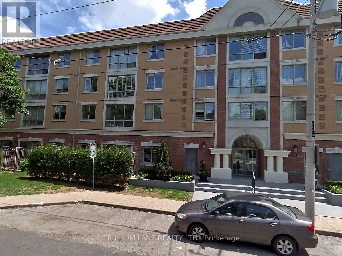 Property Photo:  211 Randolph Road 203  ON M4G 4H1 