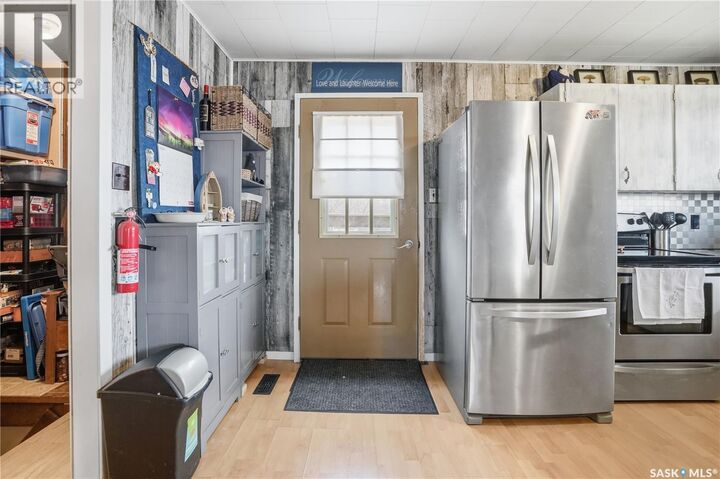 Property Photo:  608 Aurora Street  SK S0G 4L0 