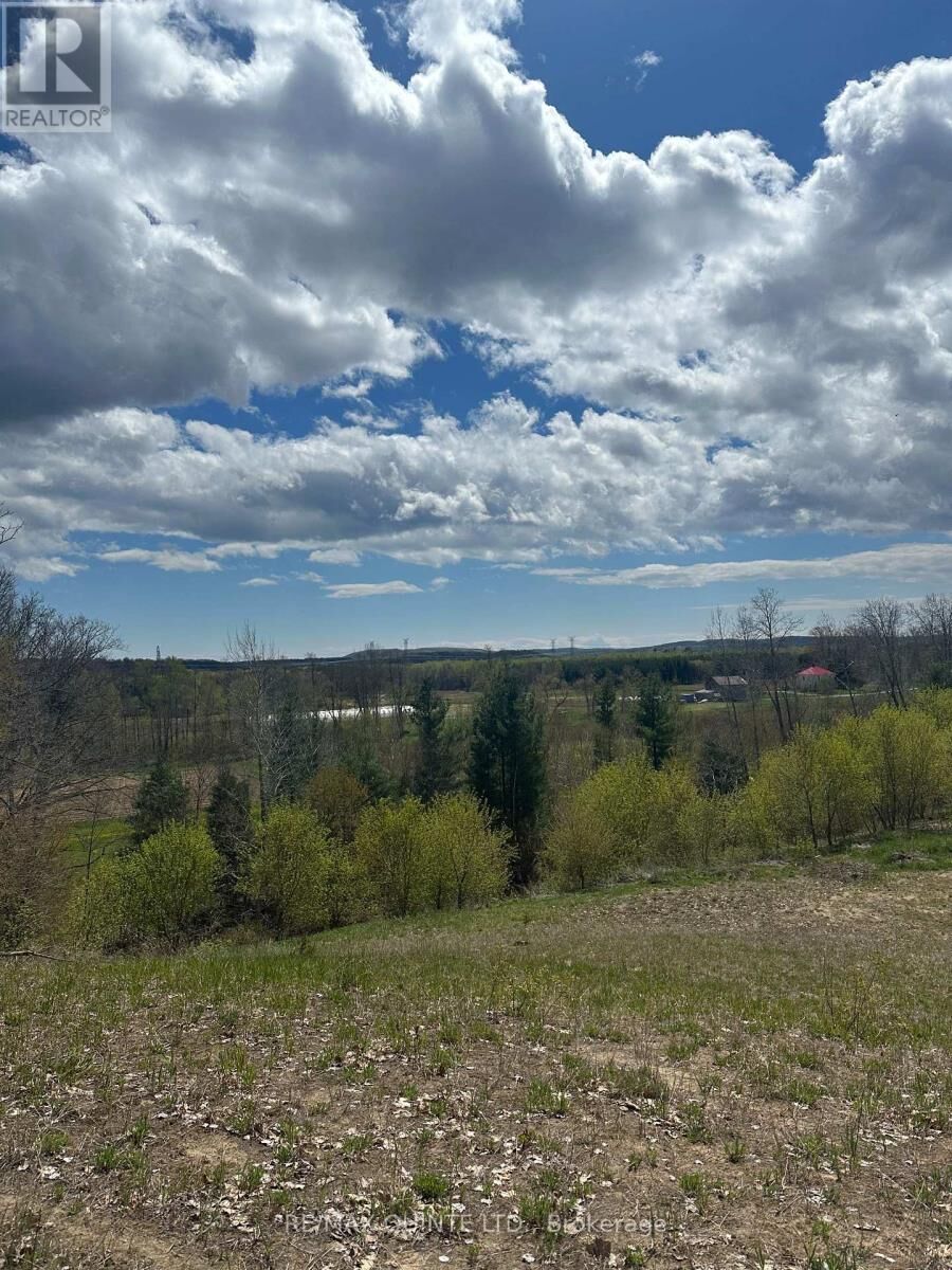 Property Photo:  County Road 5  ON K0K 3M0 