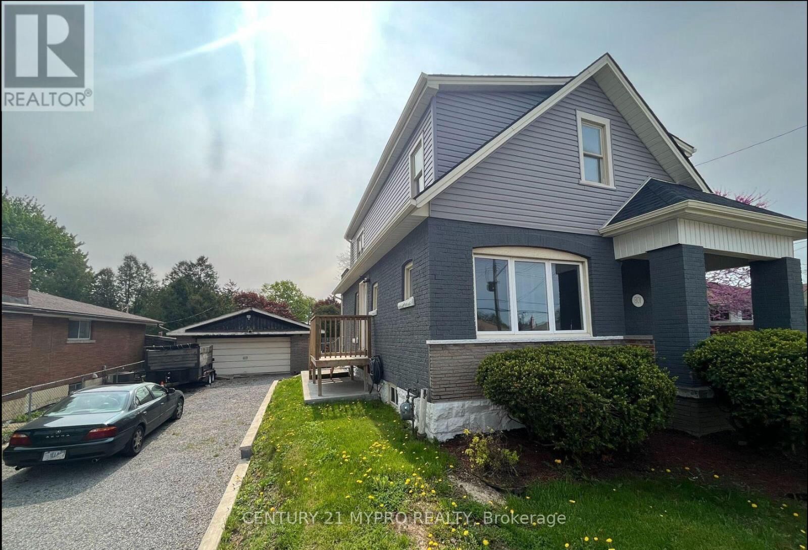 Property Photo:  801 Upper Wellington Street  ON L9A 3R5 