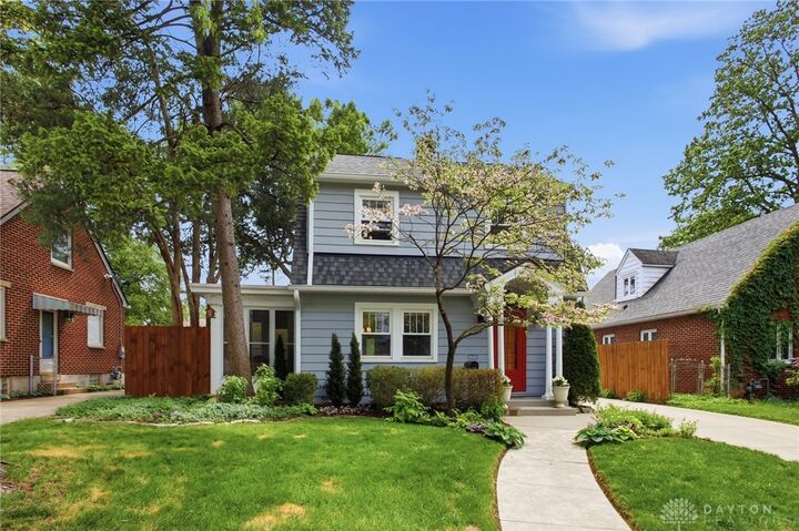 Property Photo:  806 Warrington Place  OH 45419 