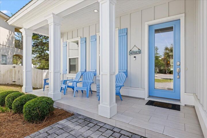 Property Photo:  170 Penelope Street  FL 32550 