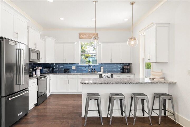 Property Photo:  170 Penelope Street  FL 32550 