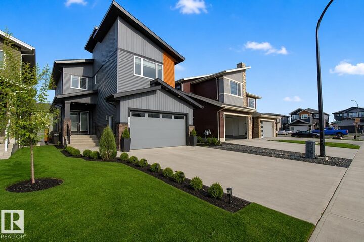 Property Photo:  635 42 Street SW  AB T6X 2J2 