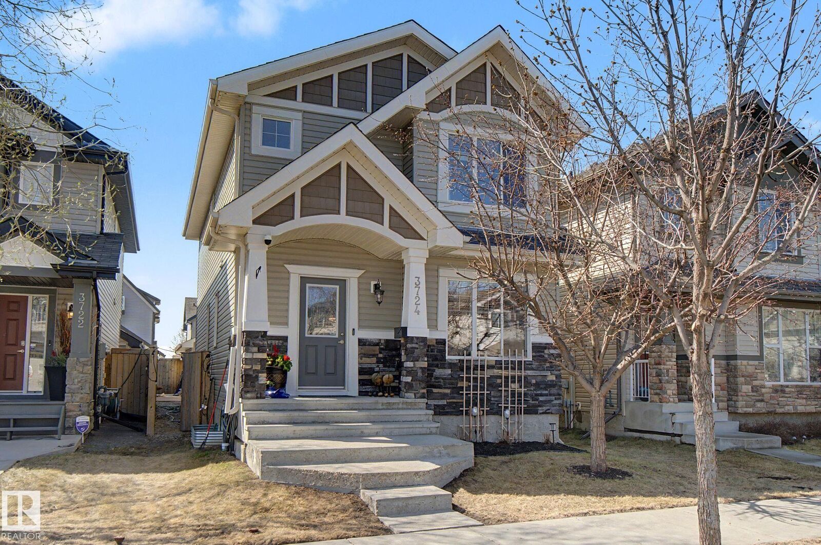 Property Photo:  3724 Alexander Crescent SW  AB T6W 0W7 