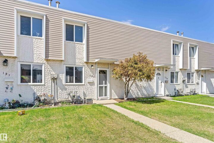 Property Photo:  120 Cornell Court NW  AB T5C 3C3 