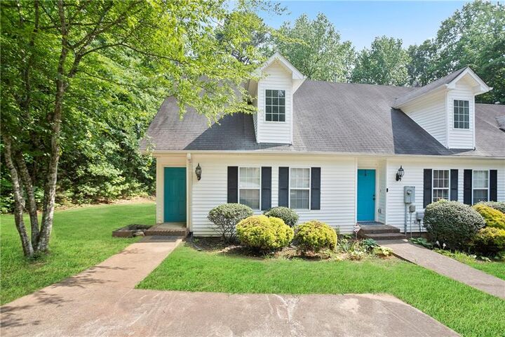 Property Photo:  6712 Lakewood Drive  GA 30135 