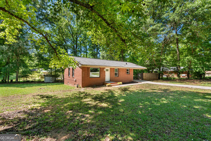 Property Photo:  257 Oakhill Drive  GA 30233 