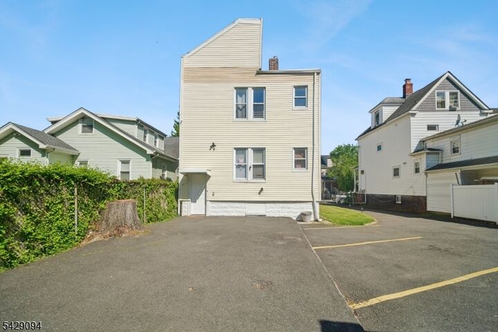 Property Photo:  85 Franklin Ter  NJ 07111 