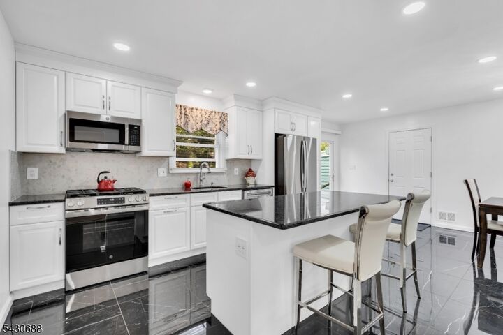 Property Photo: 15 Judith Pl NJ 07470
