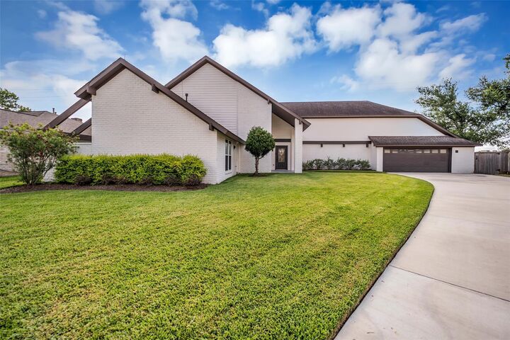 Property Photo:  3122 Audubon Court  TX 77478 