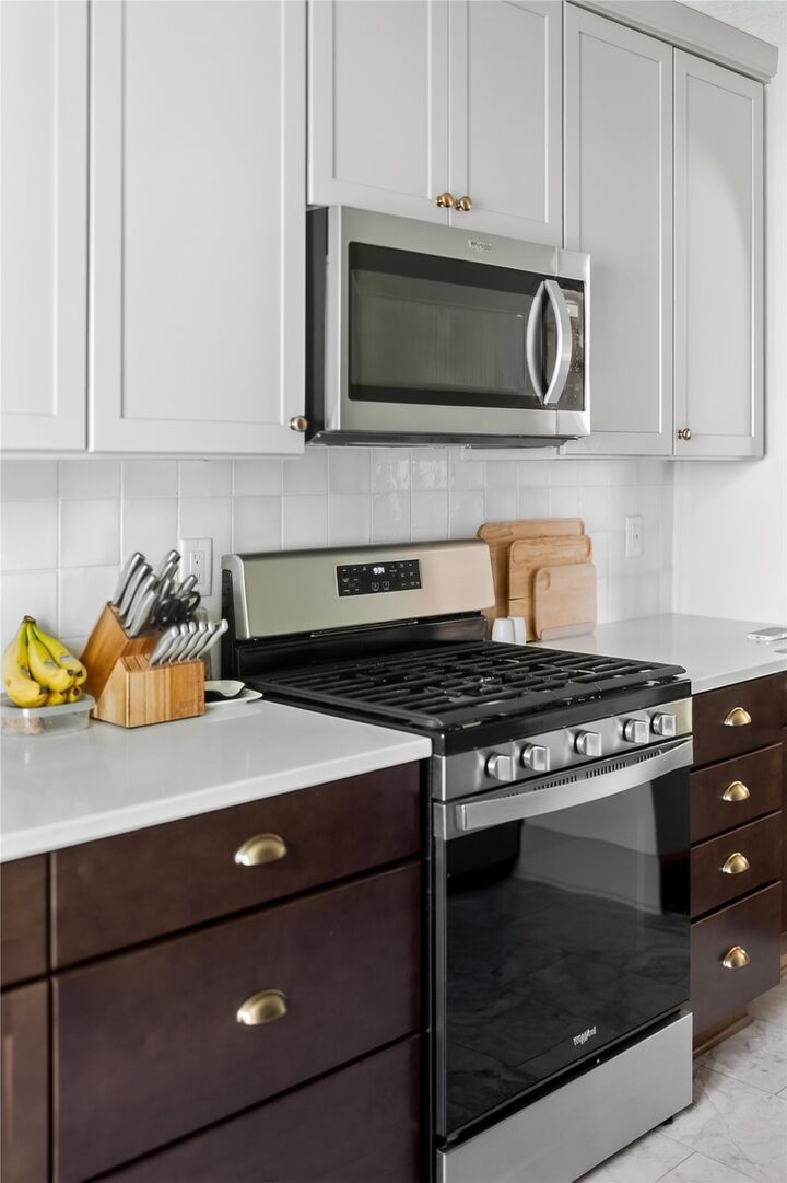 Property Photo:  1106 Douglas Avenue  IA 50313 