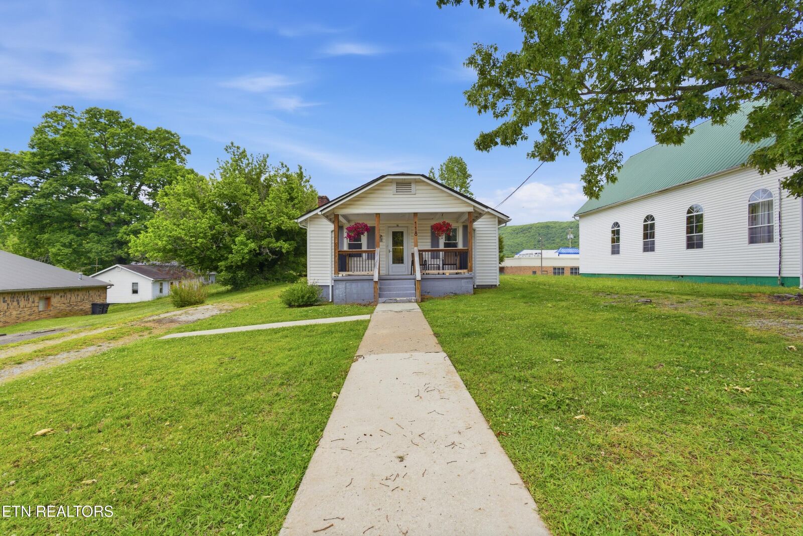 Property Photo:  118 Woody Ave  TN 37748 