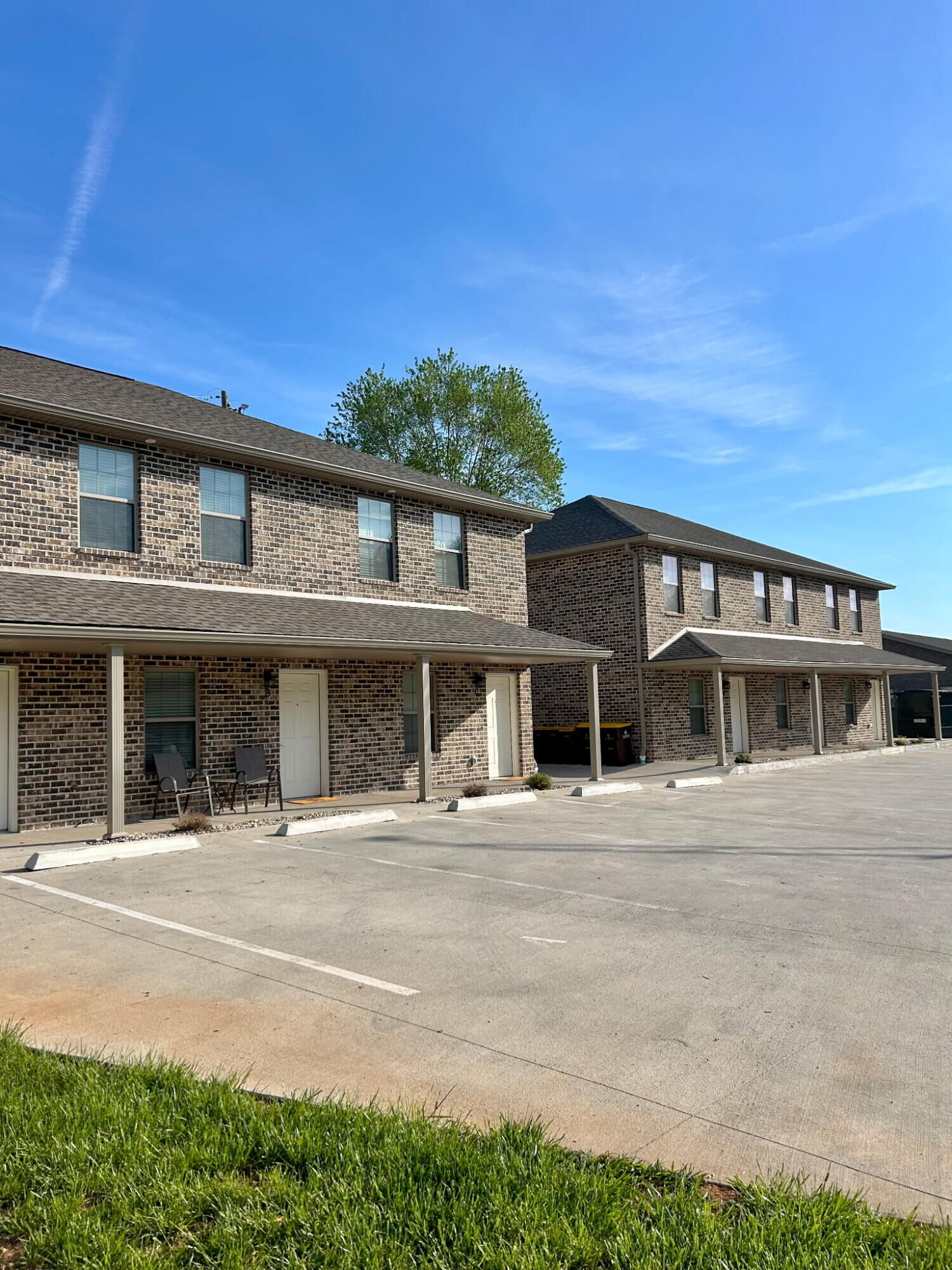 Property Photo:  194 Fairway Lane A, B, C  KY 42503 