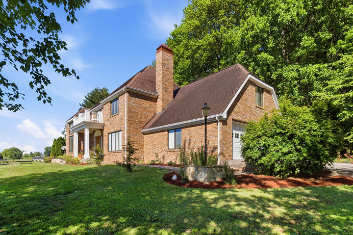 Property Photo: 137 Indian Cave Road KY 42633
