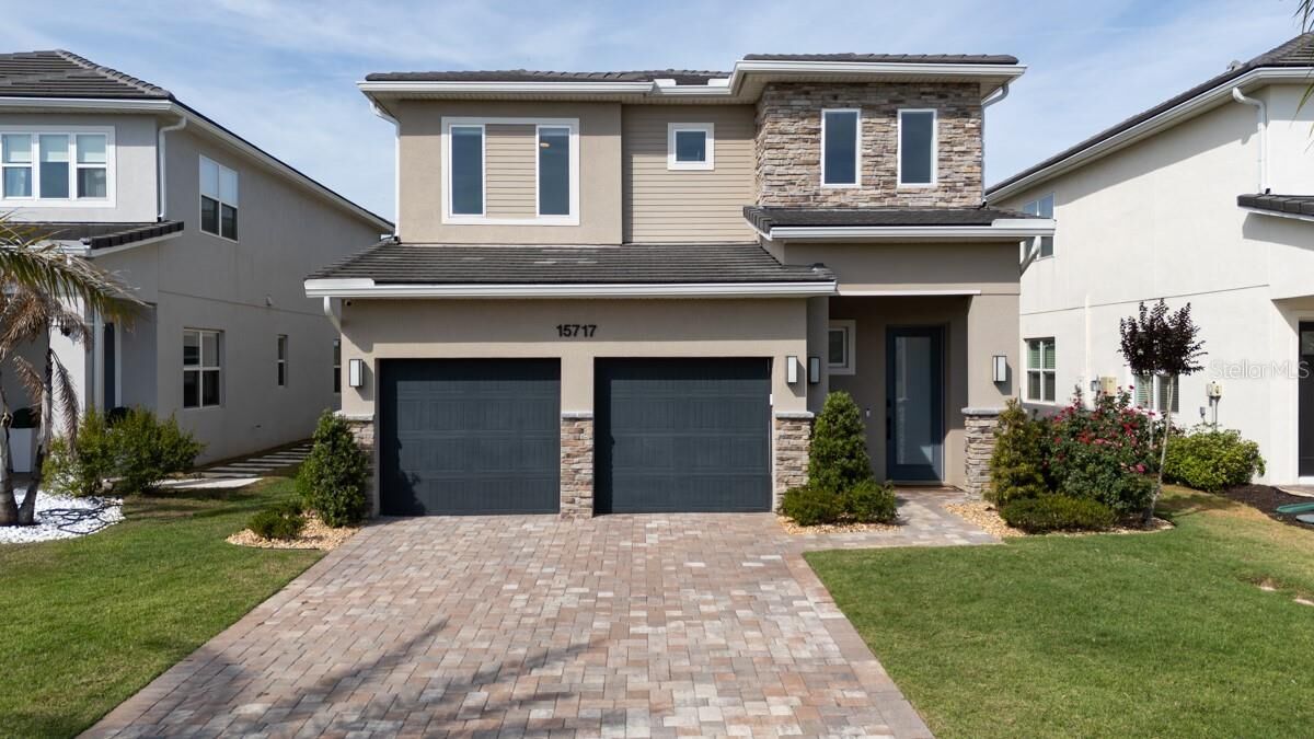 Property Photo: 15717 Vetta Drive FL 34756