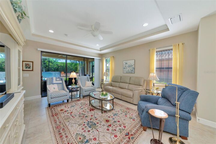 Property Photo: 10441 Highland Park Place FL 34221