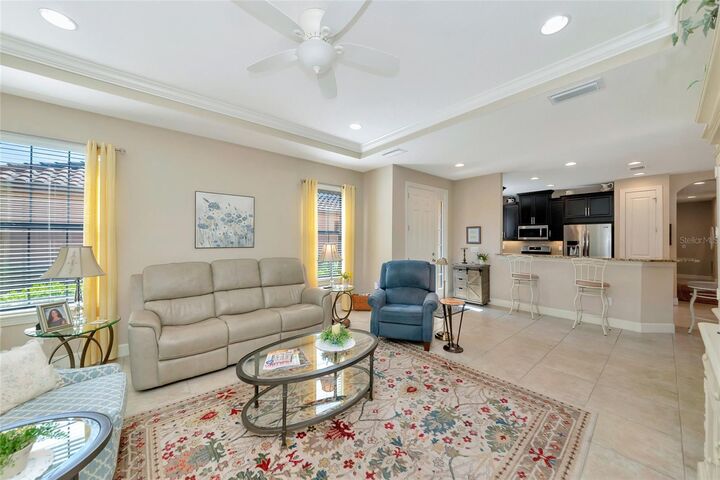 Property Photo: 10441 Highland Park Place FL 34221