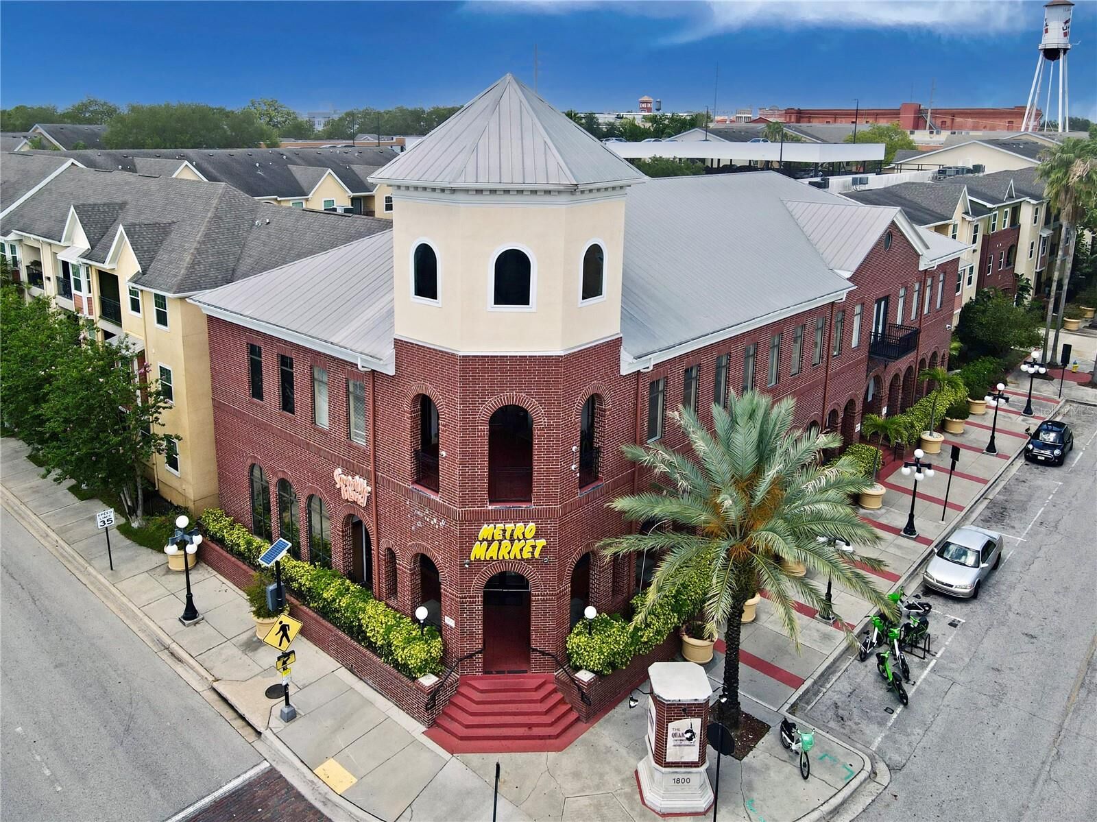 Property Photo:  1810 E Palm Avenue 5122  FL 33605 