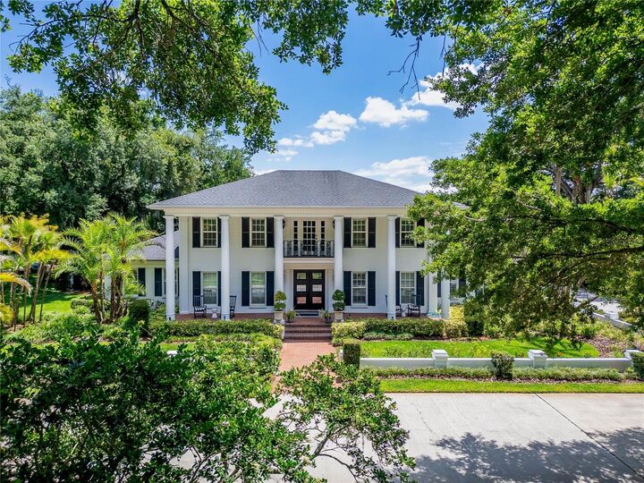 Property Photo:  16203 Avila Boulevard  FL 33613 