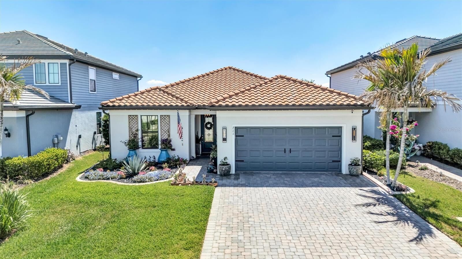 Property Photo:  711 Pintail Cove  FL 34212 