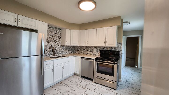 Property Photo:  739 Highview Drive  IA 52732 