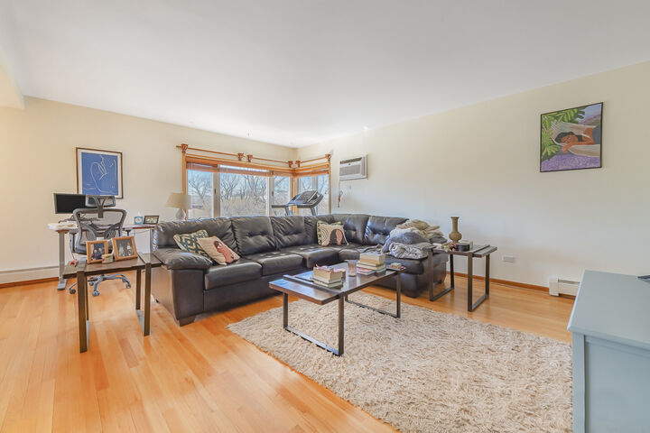 Property Photo:  2033 Sherman Avenue 507  IL 60201 