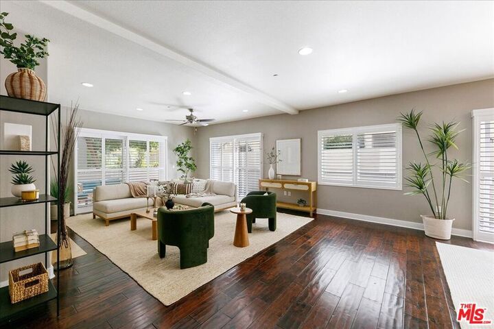 Property Photo:  11115 Acama Street 107  CA 91602 