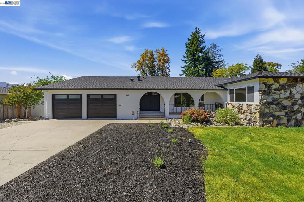 Property Photo:  540 Hamilton Way  CA 94566 