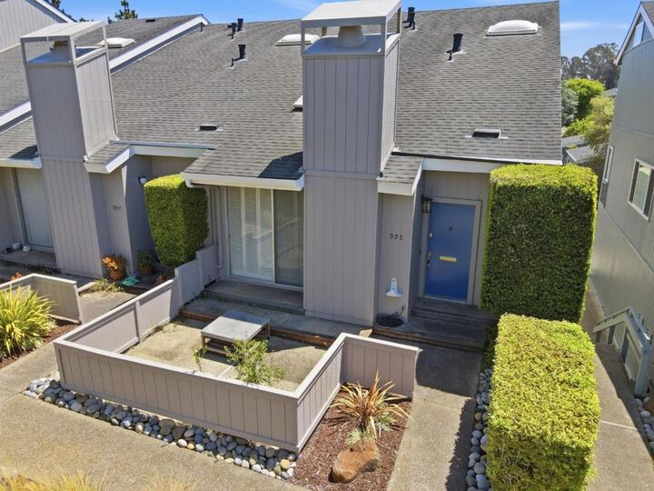 Property Photo:  995 Via Tornasol  CA 95003 
