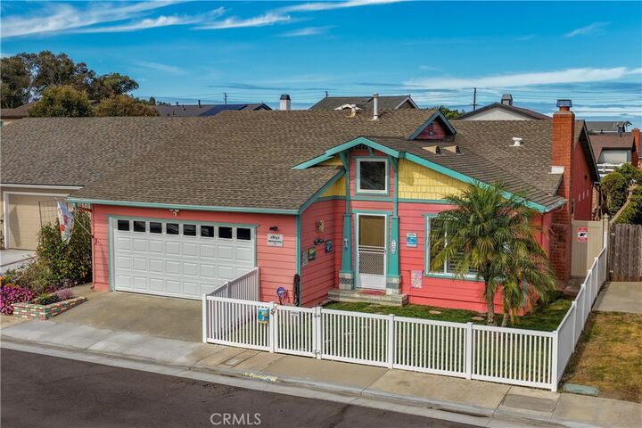 Property Photo: 18051 Westlake Circle CA 92648