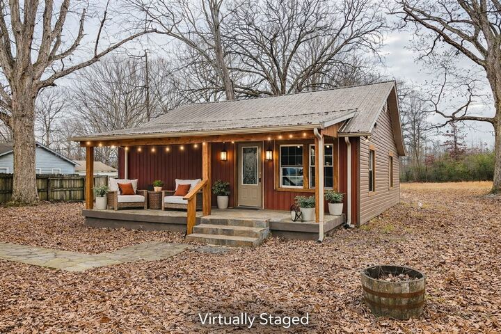 Property Photo:  502 E Monroe St  TN 37388 