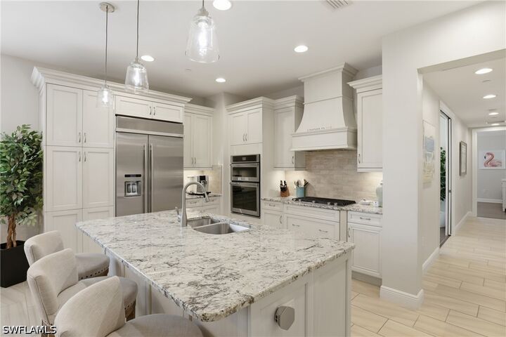 Property Photo:  16378 Viansa Way 202  FL 34110 