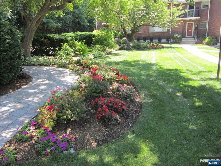 Property Photo:  309B Grand Avenue 309B  NJ 07631 