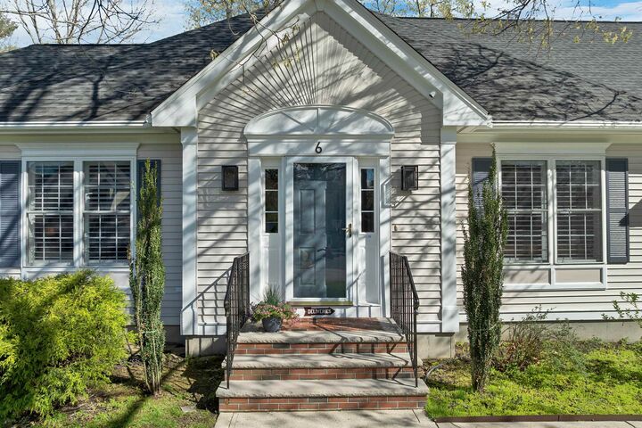 Property Photo:  6 Remington Road  NH 03079 