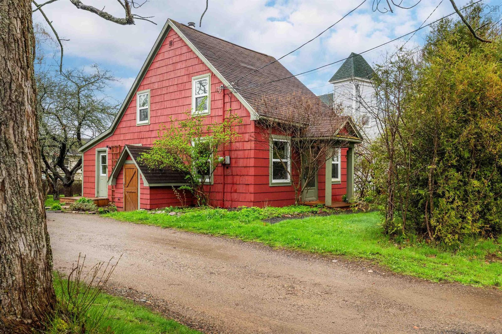 Property Photo:  74 Highland Avenue  NS B4P 1Z6 