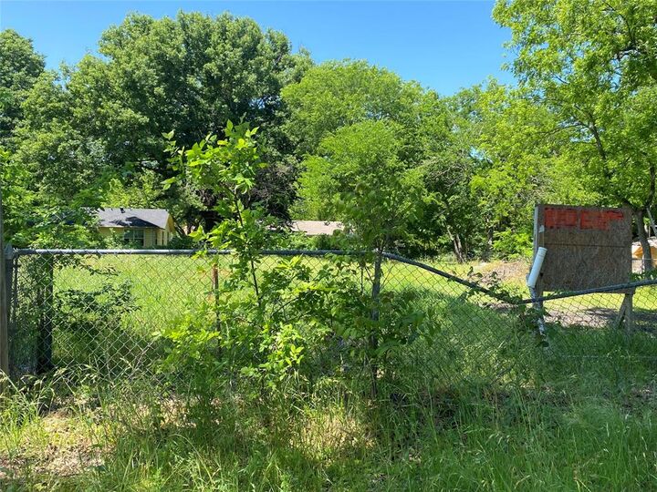 Property Photo:  2016 W 13th Avenue  TX 75110 