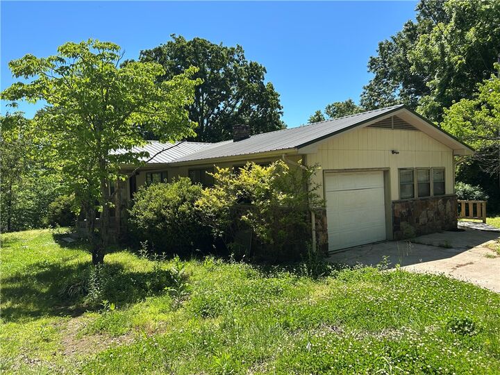 Property Photo:  5087 Maris Loop  AR 72601 