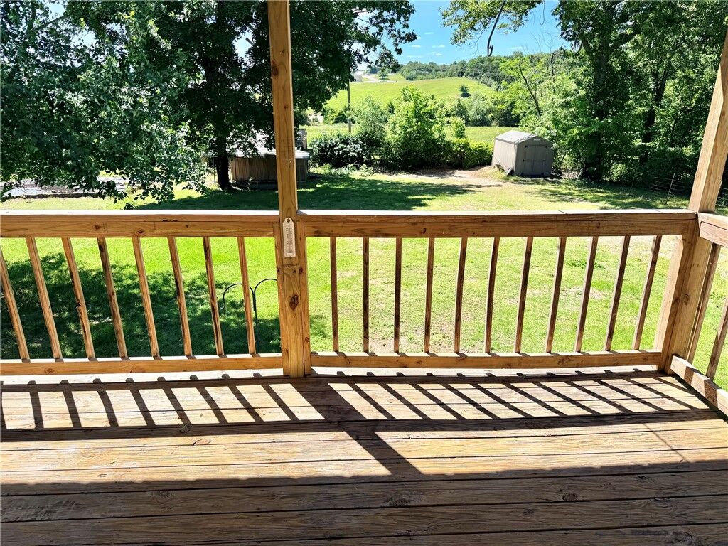 Property Photo:  118 Brewer Street  AR 72601 