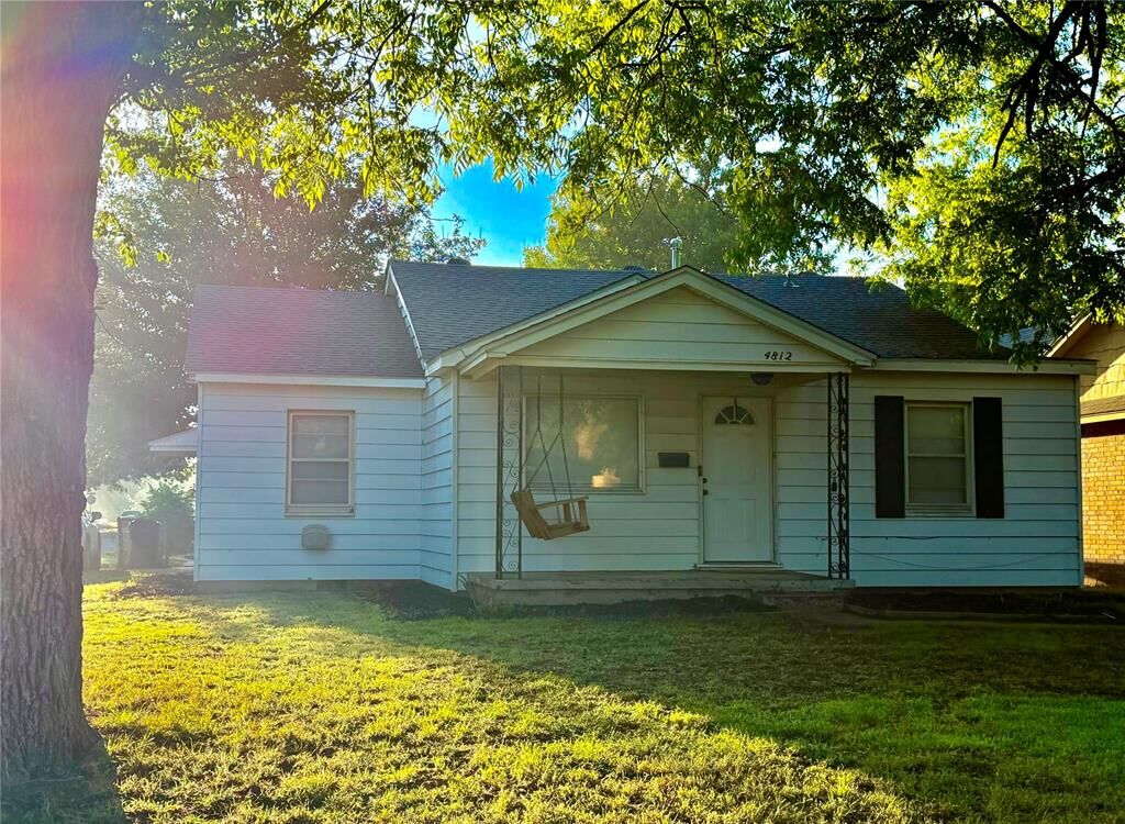 Property Photo:  4812 N College Avenue  OK 73008 