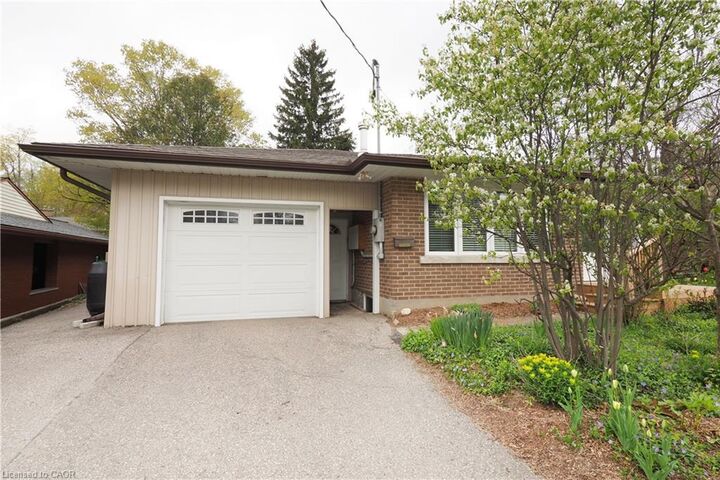 Property Photo:  196 Vermont Street Lower  ON N2J 2M8 