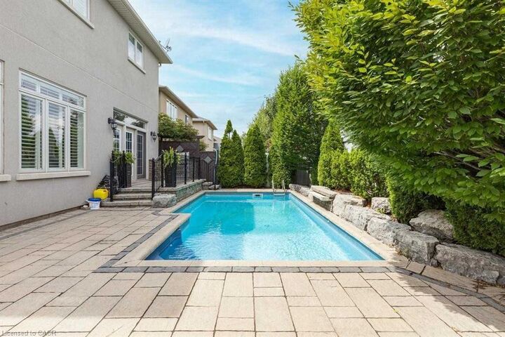 Property Photo:  2500 Millstone Drive  ON L6M 0H5 