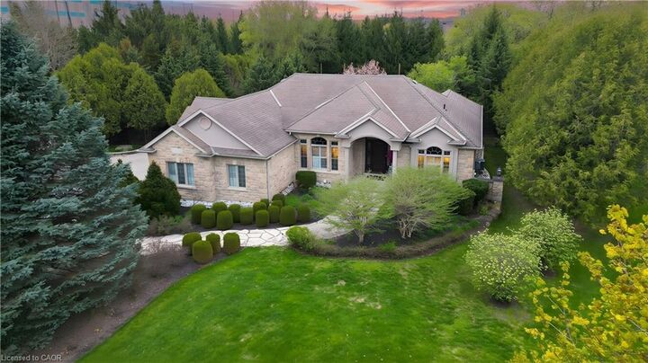 Property Photo:  118 Old Mill Road  ON N3H 4R8 